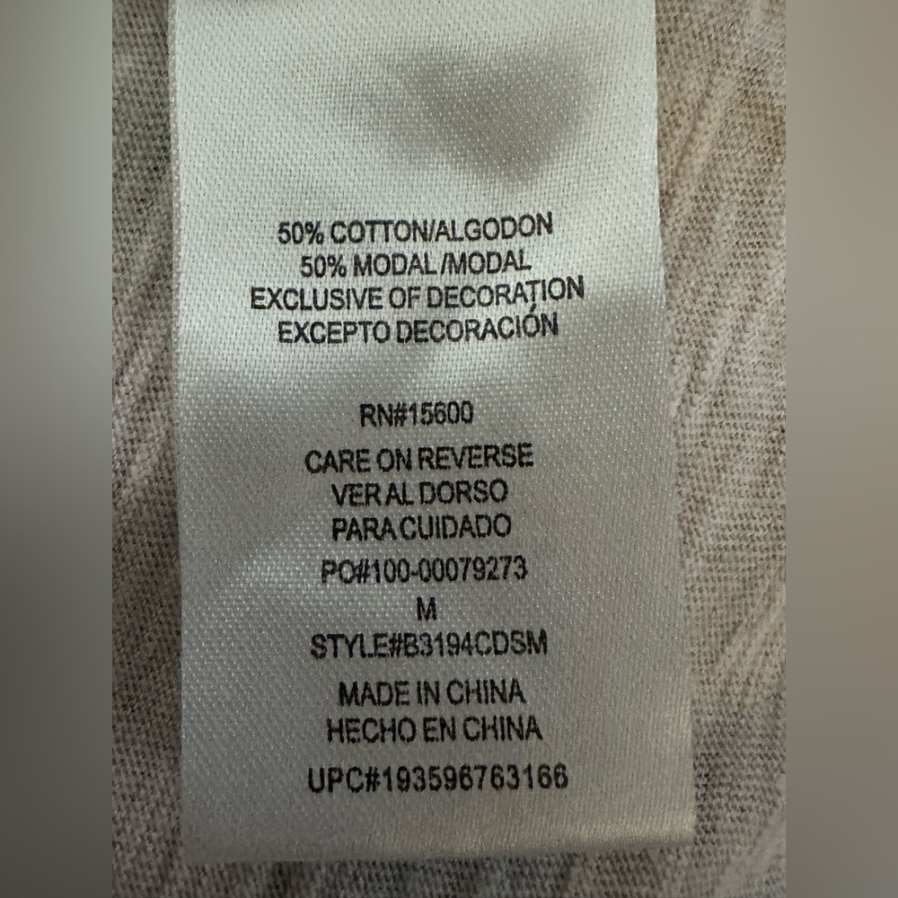 Democracy Beige Hot Llama T-Shirt - Size M - Picture 13 of 13